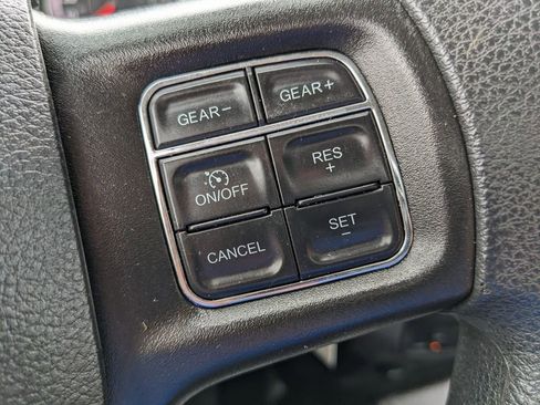 Used 2022 RAM 1500 Tradesman w/ Chrome Appearance Group AWD/4WD image 25