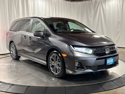Used 2025 Honda Odyssey Touring image 7