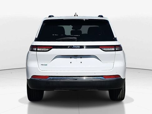 Used 2022 Jeep Grand Cherokee Limited 4xe image 6