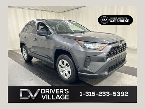 Used 2021 Toyota RAV4 LE AWD/4WD image 1