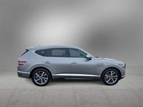 Used 2025 Genesis GV80 2.5T Select image 9