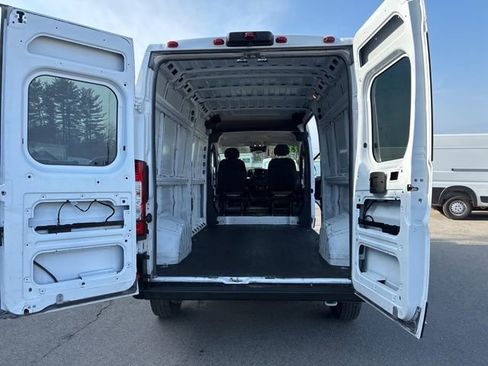 Used 2023 RAM ProMaster 2500 FWD image 31