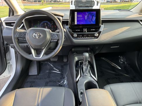 Used 2023 Toyota Corolla XLE FWD image 29
