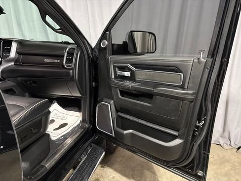 Used 2022 RAM 2500 Laramie AWD/4WD image 37