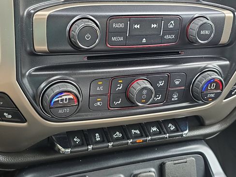 Used 2016 GMC Sierra 1500 Denali w/ Enhanced Driver Alert Package AWD/4WD image 20