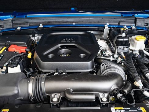 Used 2024 Jeep Wrangler Unlimited image 38