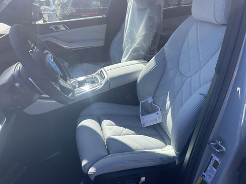New 2026 BMW X5 xDrive50e w/ M Sport Package image 8