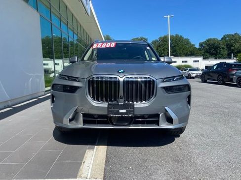 Used 2024 BMW X7 xDrive40i w/ Premium Package AWD/4WD image 4