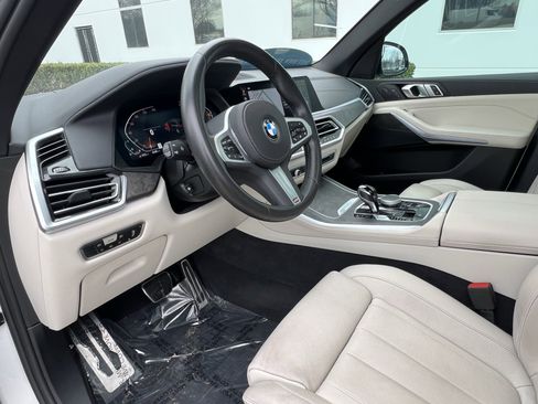 Used 2022 BMW X5 xDrive40i w/ M Sport Package image 17