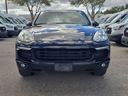 Used 2015 Porsche Cayenne S image 2