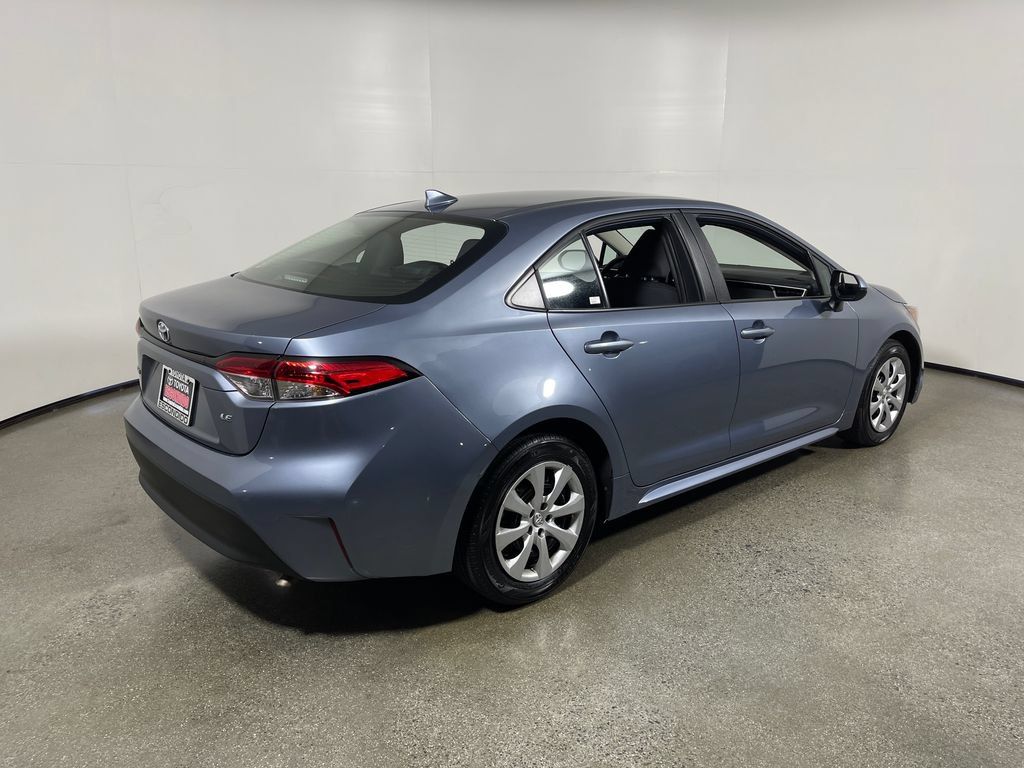 Certified 2025 Toyota Corolla LE FWD image 3