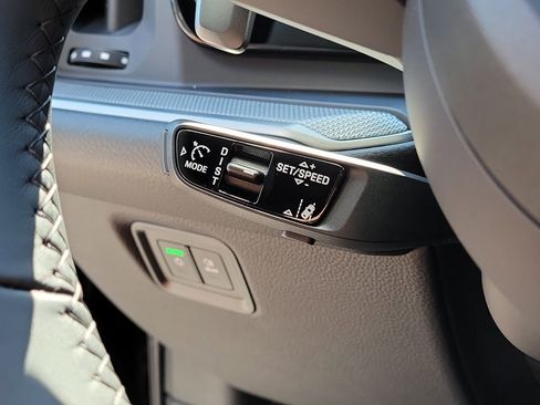 New 2026 Porsche Cayenne Coupe image 37