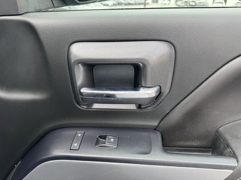 Used 2018 Chevrolet Silverado 1500 LT w/ Texas Edition image 34