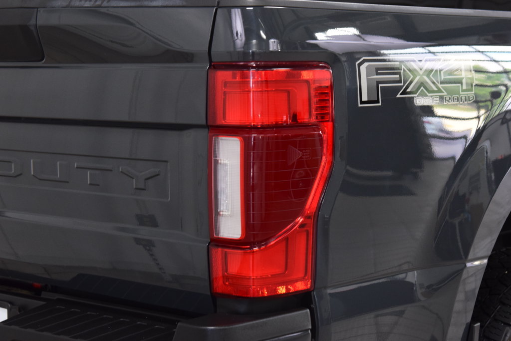 Used 2021 Ford F250 4x4 Crew Cab Super Duty image 18