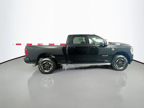 New 2025 RAM 2500 Laramie AWD/4WD image 8