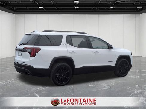 Certified 2023 GMC Acadia SLE w/ Driver Convenience Package image 8