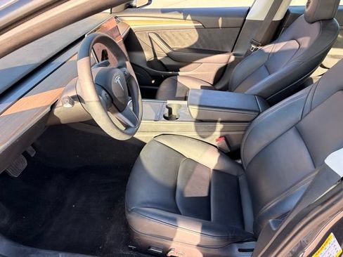 Used 2023 Tesla Model 3 Standard Range RWD image 8