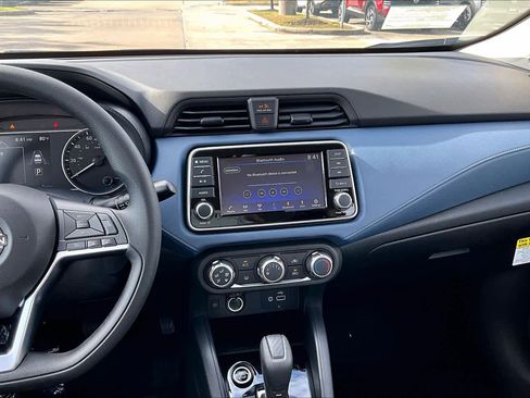 New 2025 Nissan Versa SV w/ Trunk Package image 6