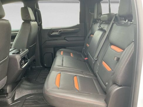 Used 2022 GMC Sierra 1500 AT4 w/ AT4 Premium Package AWD/4WD image 14