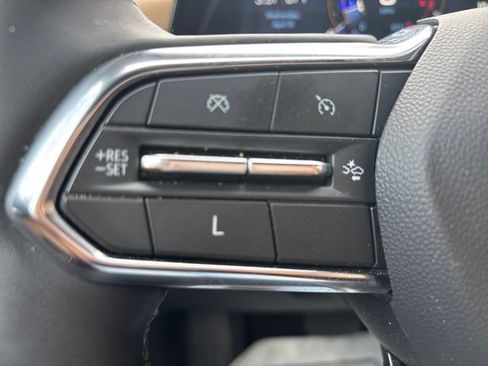 Used 2025 Chevrolet Equinox ACTIV w/ Safety and Technology Package FWD image 38