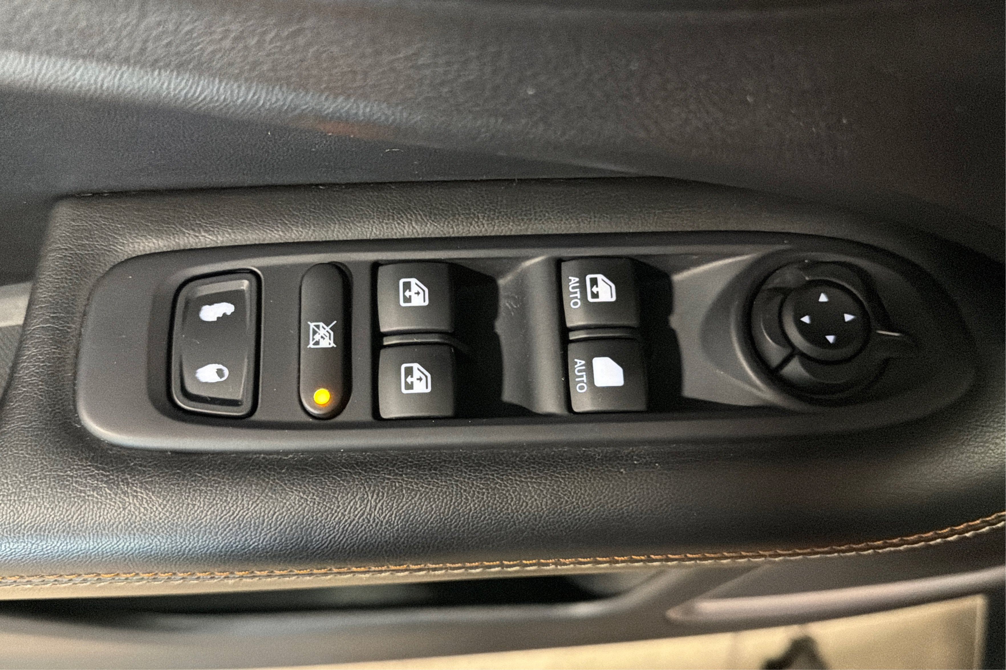 Used 2020 Jeep Compass Latitude AWD/4WD image 16