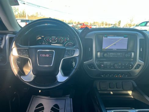 Used 2018 GMC Sierra 1500 SLT image 37
