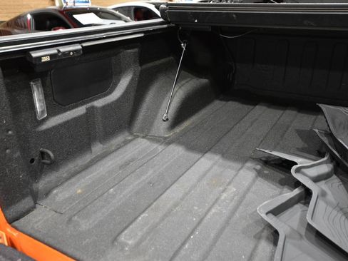Used 2025 Jeep Gladiator Sport AWD/4WD image 54