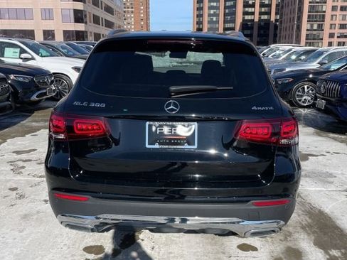 Used 2022 Mercedes-Benz GLC 300 4MATIC image 4