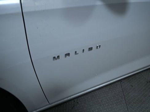 Used 2024 Chevrolet Malibu LT image 14