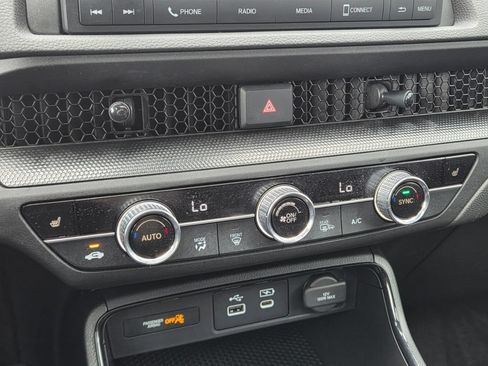 Certified 2025 Honda CR-V Sport image 28