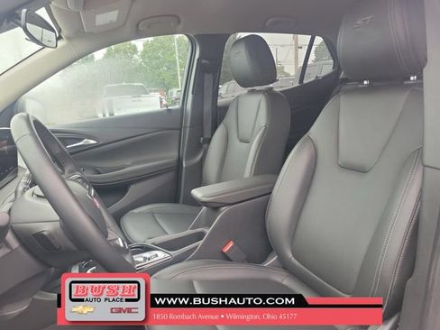 Used 2024 Buick Encore GX Sport Touring AWD/4WD image 17