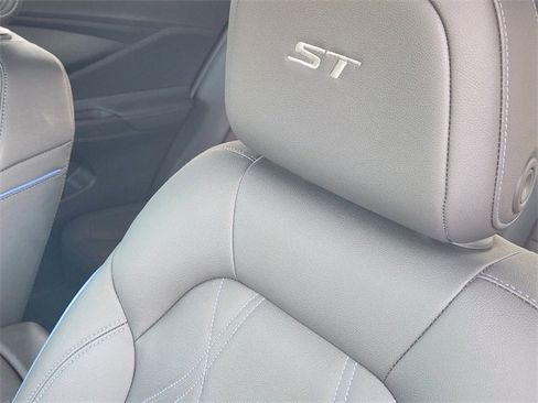 Used 2024 Buick Envista Sport Touring w/ Experience Buick Package image 15