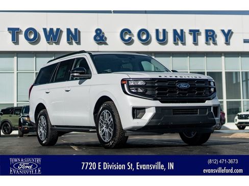 New 2026 Ford Expedition Active image 1