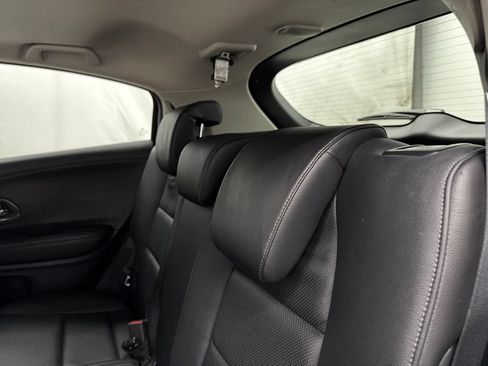 Used 2019 Honda HR-V EX-L image 18