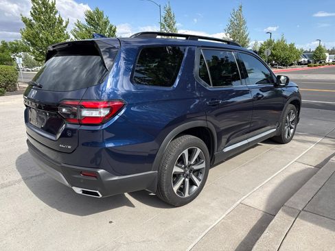 Certified 2025 Honda Pilot Elite image 5