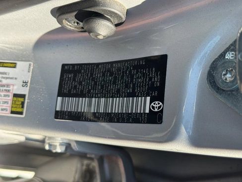 Used 2024 Toyota Corolla LE FWD image 29