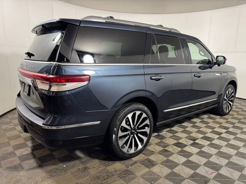 Certified 2022 Lincoln Navigator Reserve image 5