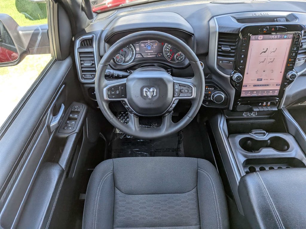 Used 2025 RAM 1500 Big Horn AWD/4WD image 15