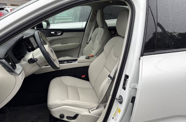 Used 2024 Volvo XC60 T8 Plus w/ Climate Package AWD/4WD image 6
