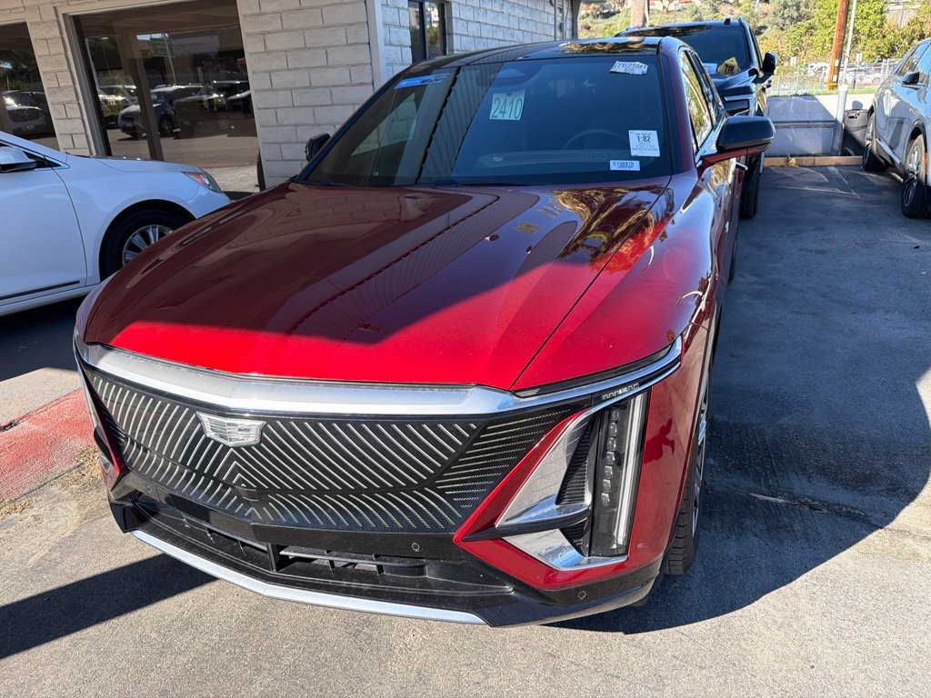 Used 2024 Cadillac Lyriq Tech RWD image 1