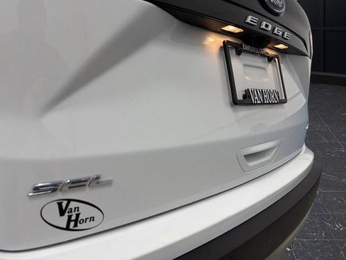 Used 2024 Ford Edge SEL image 31