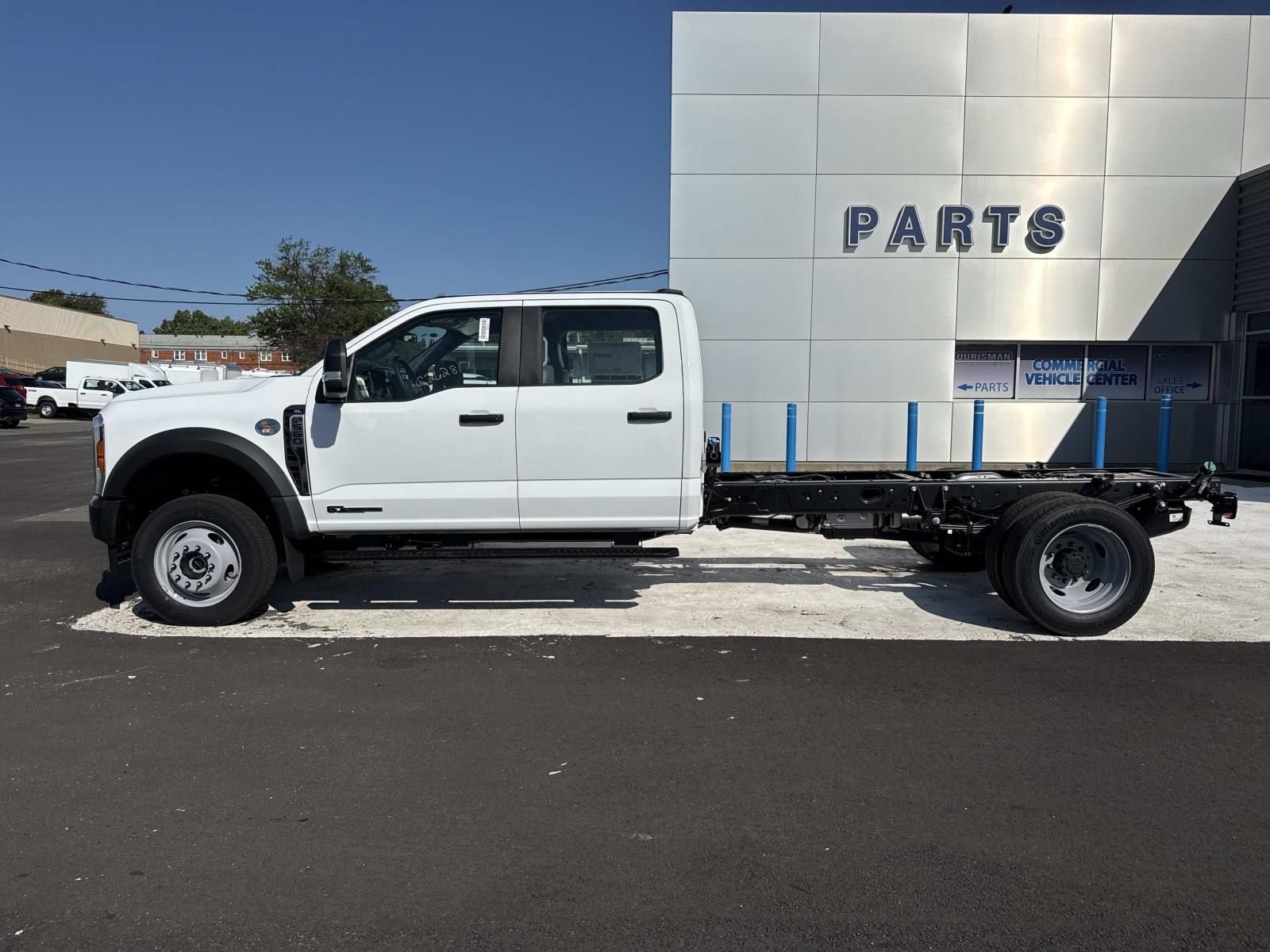 New 2026 Ford F550 4x4 Crew Cab Super Duty image 6