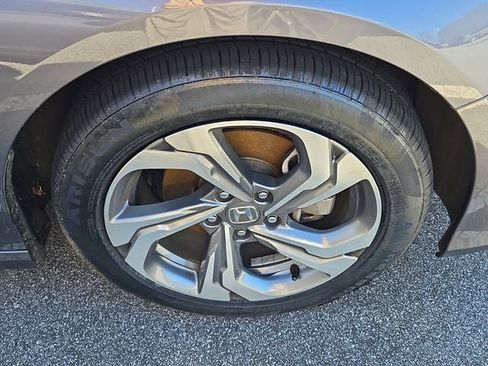 Used 2019 Honda Accord EX image 15