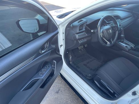 Used 2019 Honda Civic Sport image 15