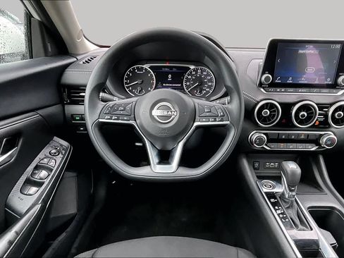 Certified 2024 Nissan Sentra SV FWD image 6