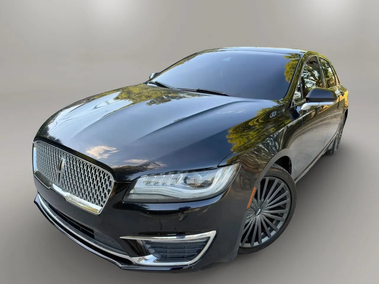 Used 2017 Lincoln MKZ Reserve w/ Climate Package AWD/4WD image 1