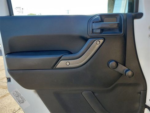 Used 2016 Jeep Wrangler Sport image 11