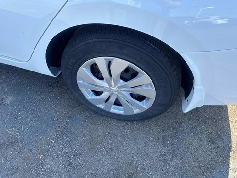 New 2025 Nissan Versa S w/ Electronics Package FWD image 9