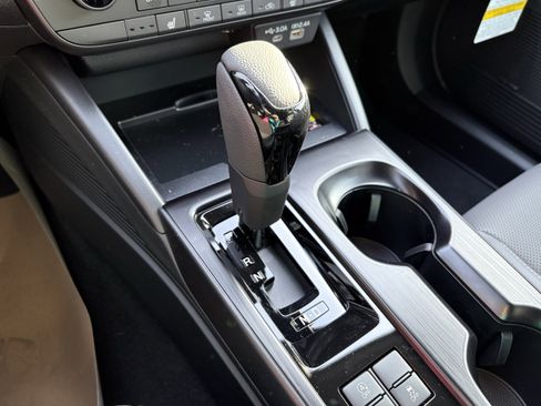 New 2026 Subaru Outback Limited w/ Premium/Limited Package image 19