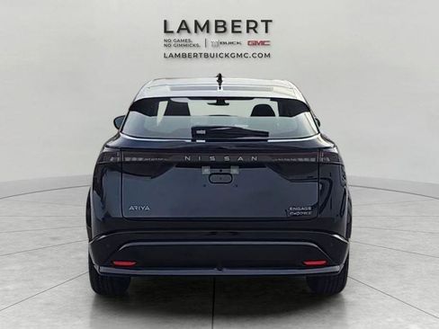 Used 2023 Nissan Ariya AWD image 7